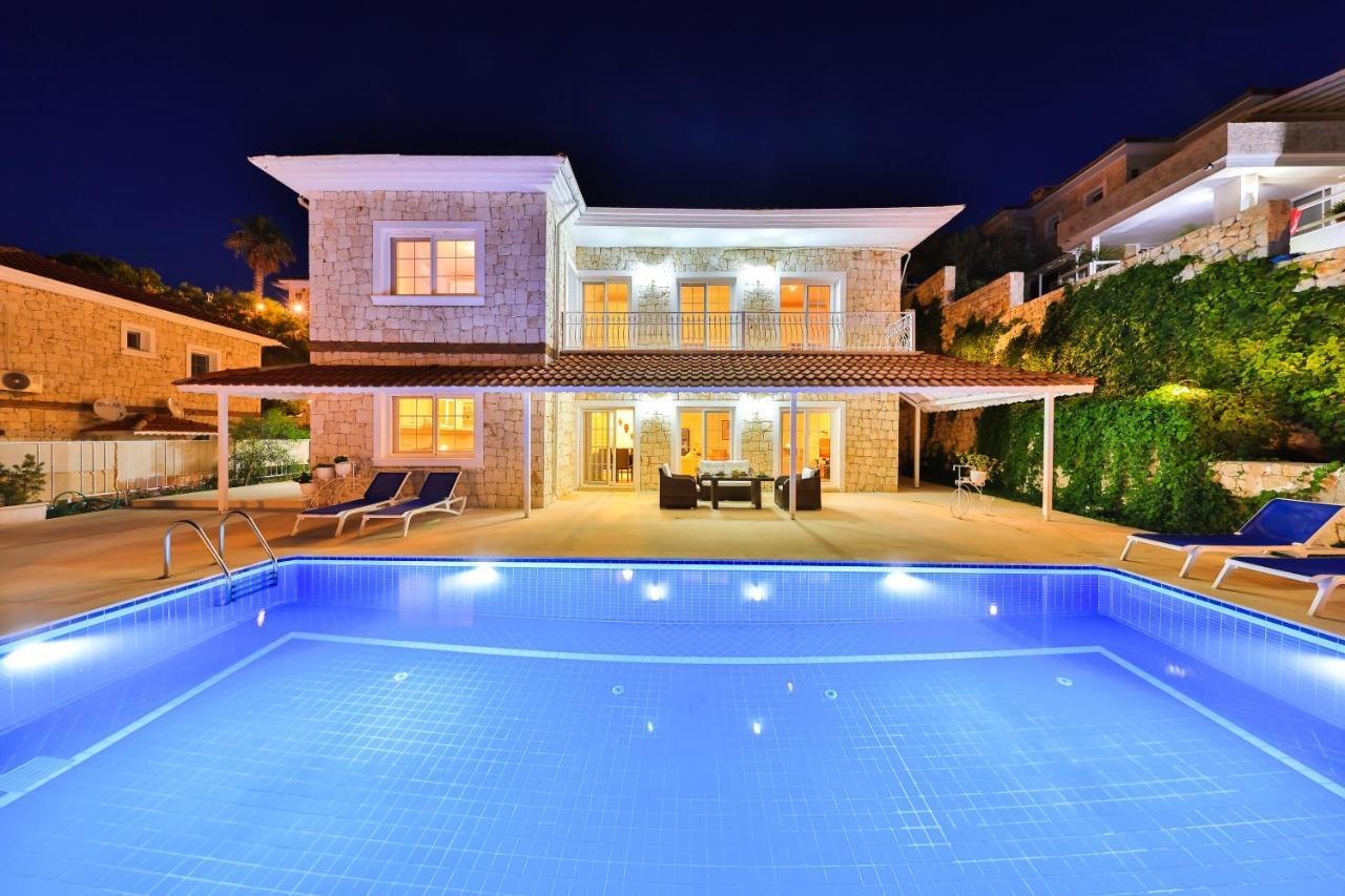 La Kumsal Denize Sifir Ve Ozel Havuzlu Dubleks Suit Kaş Exterior foto