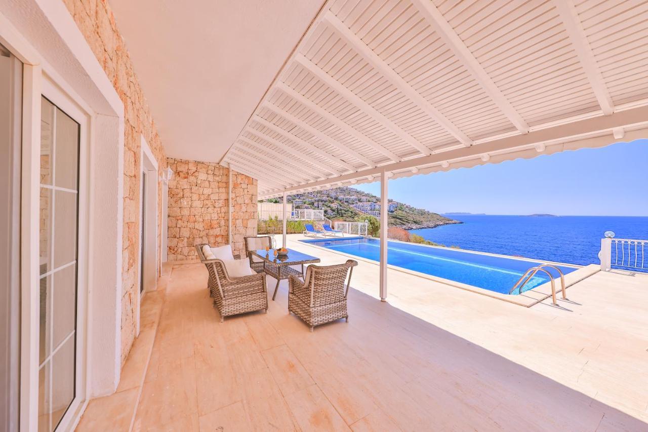 La Kumsal Denize Sifir Ve Ozel Havuzlu Dubleks Suit Kaş Exterior foto