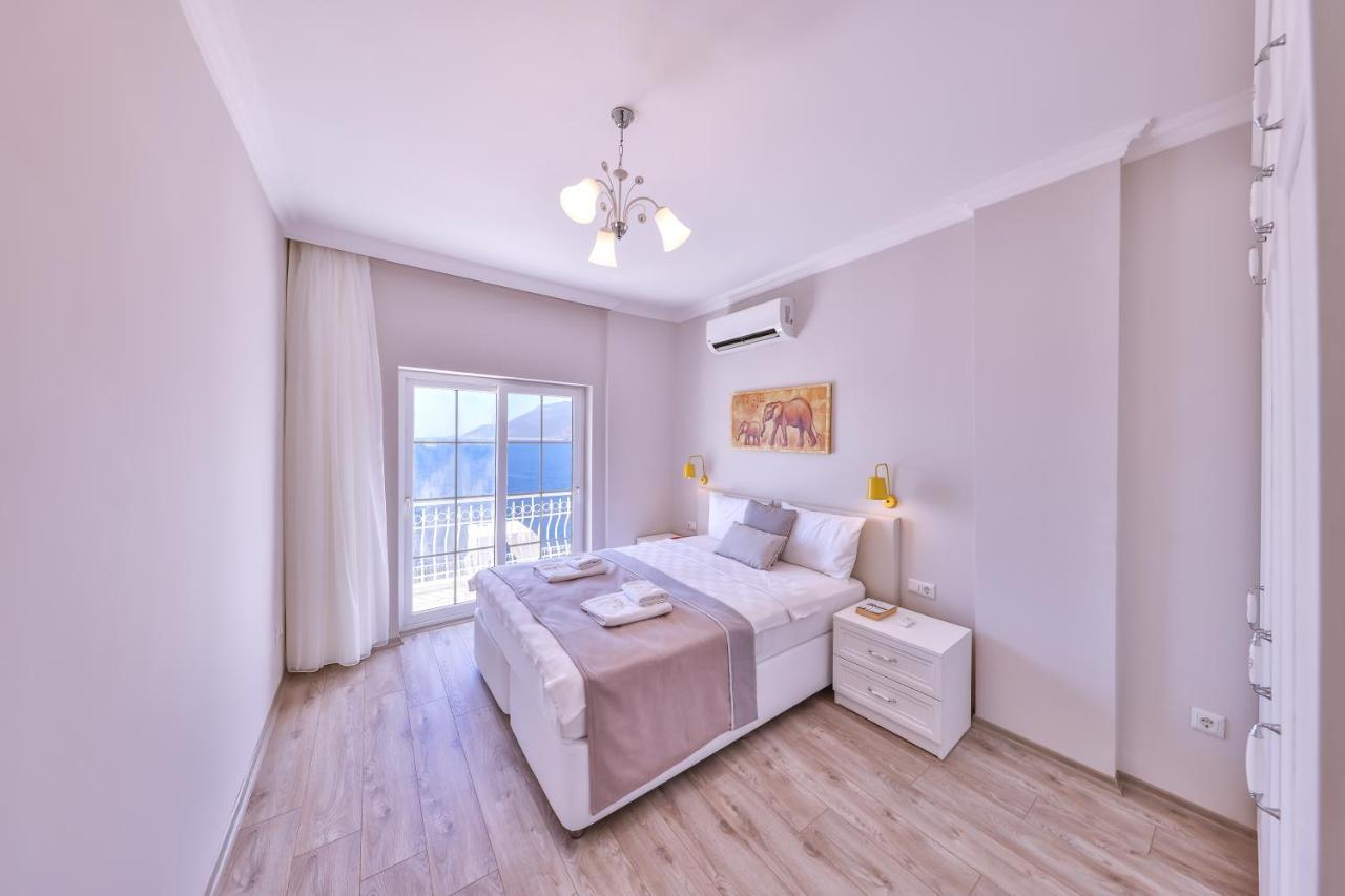 La Kumsal Denize Sifir Ve Ozel Havuzlu Dubleks Suit Kaş Exterior foto